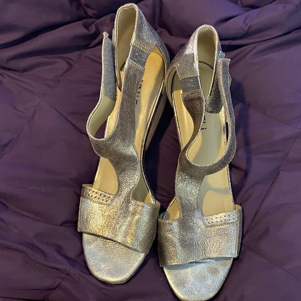 Vaneli Metallic Sandals with Wooden Heel - Picture 6 of 8